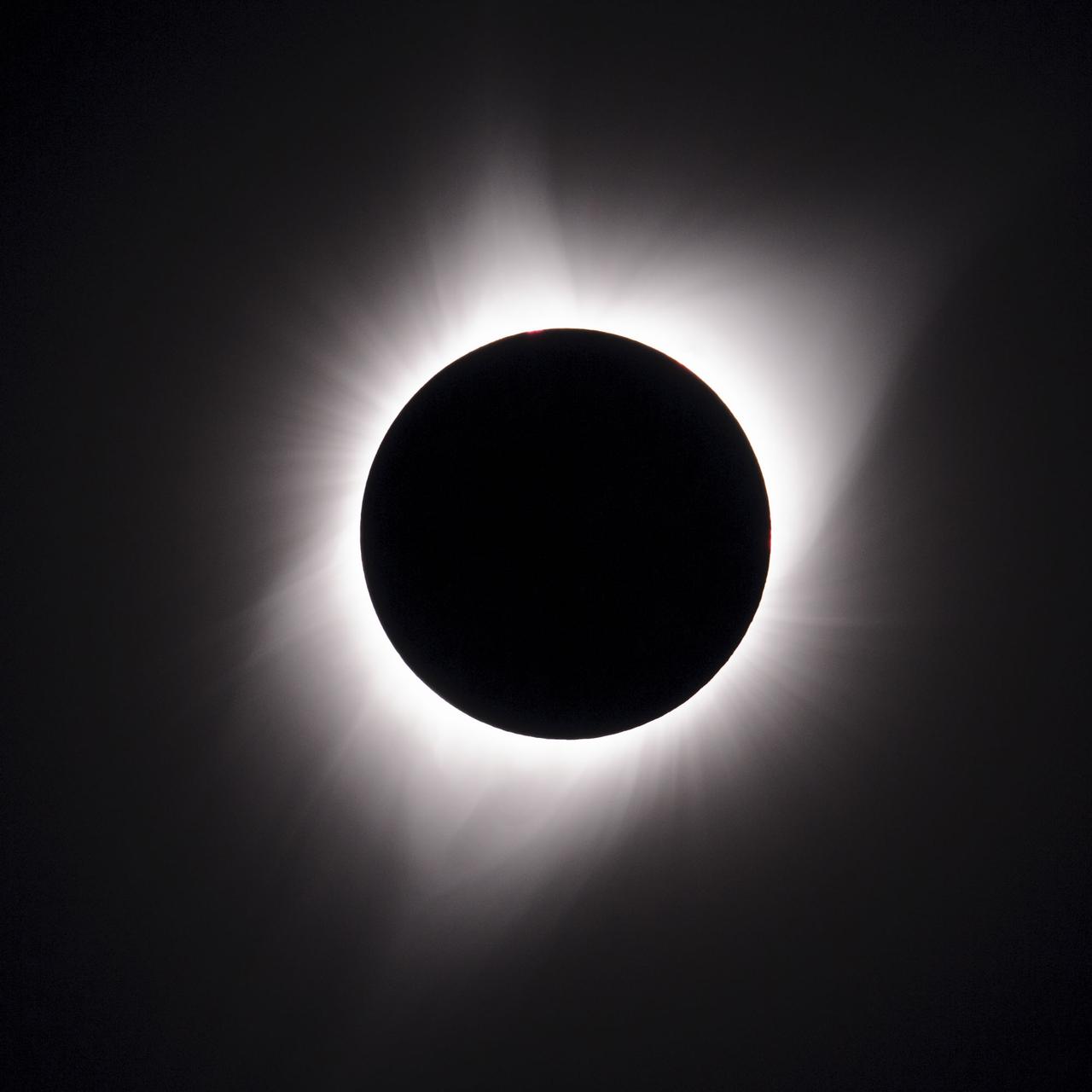 Solar Eclipse I: The Experience